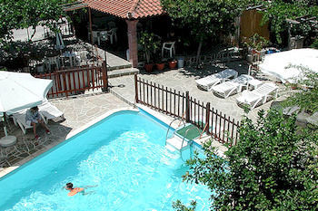 Voula Apartments Aegina エクステリア 写真