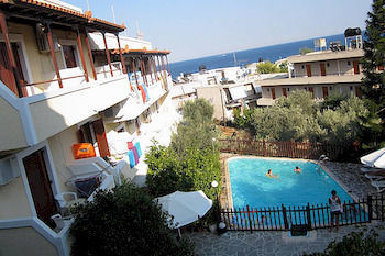 Voula Apartments Aegina エクステリア 写真